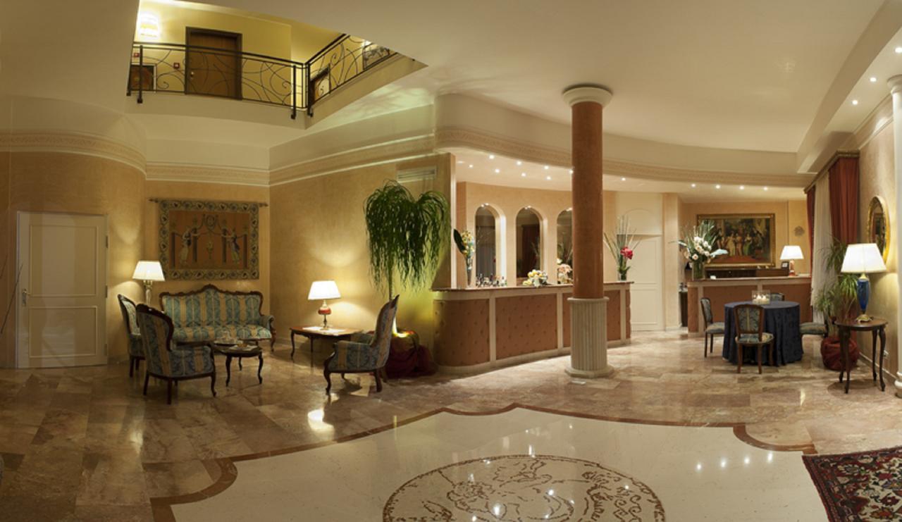 Hotel La Corte Di Opaka 4*